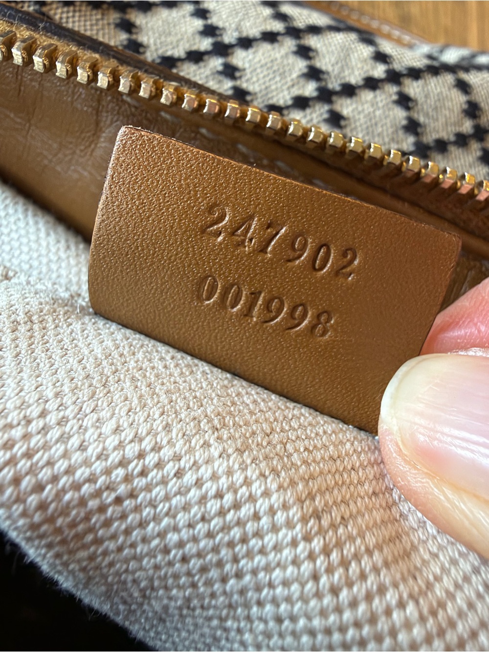 Gucci Diamante Canvas Sukey Satchel - Picture 7 of 14